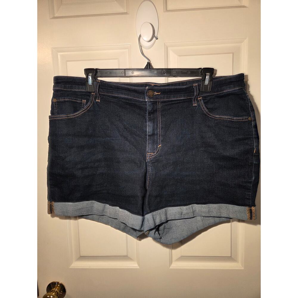 Women's Dark Wash Denim Shorts 20W